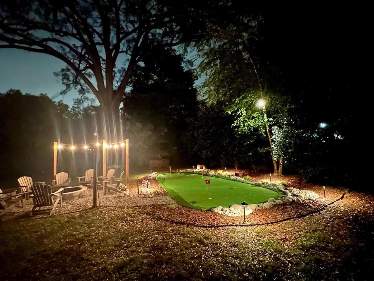 The Ultimate Escape - Midwood Hideaway With Hot Tub, Peloton, Games Holiday home