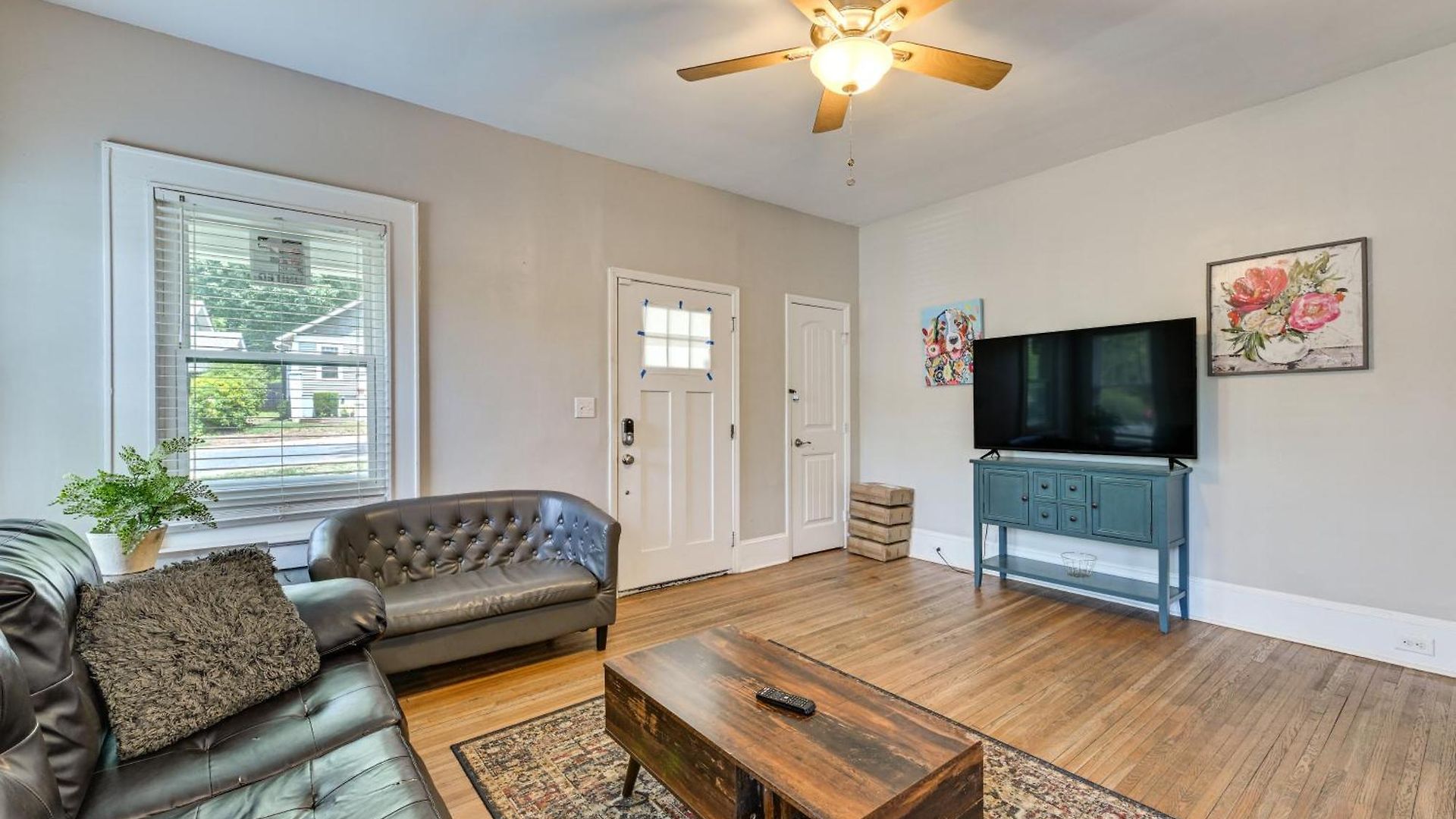 Holiday home Prime Retreat 1 Mi To Uptown!