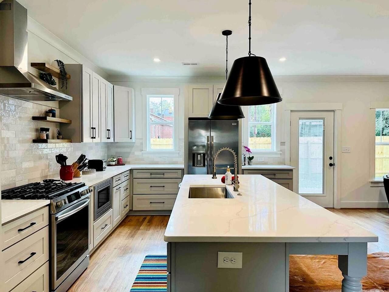 Vibrant Urban Vacation Oasis Near Catawba River In North Carolina Holiday home *