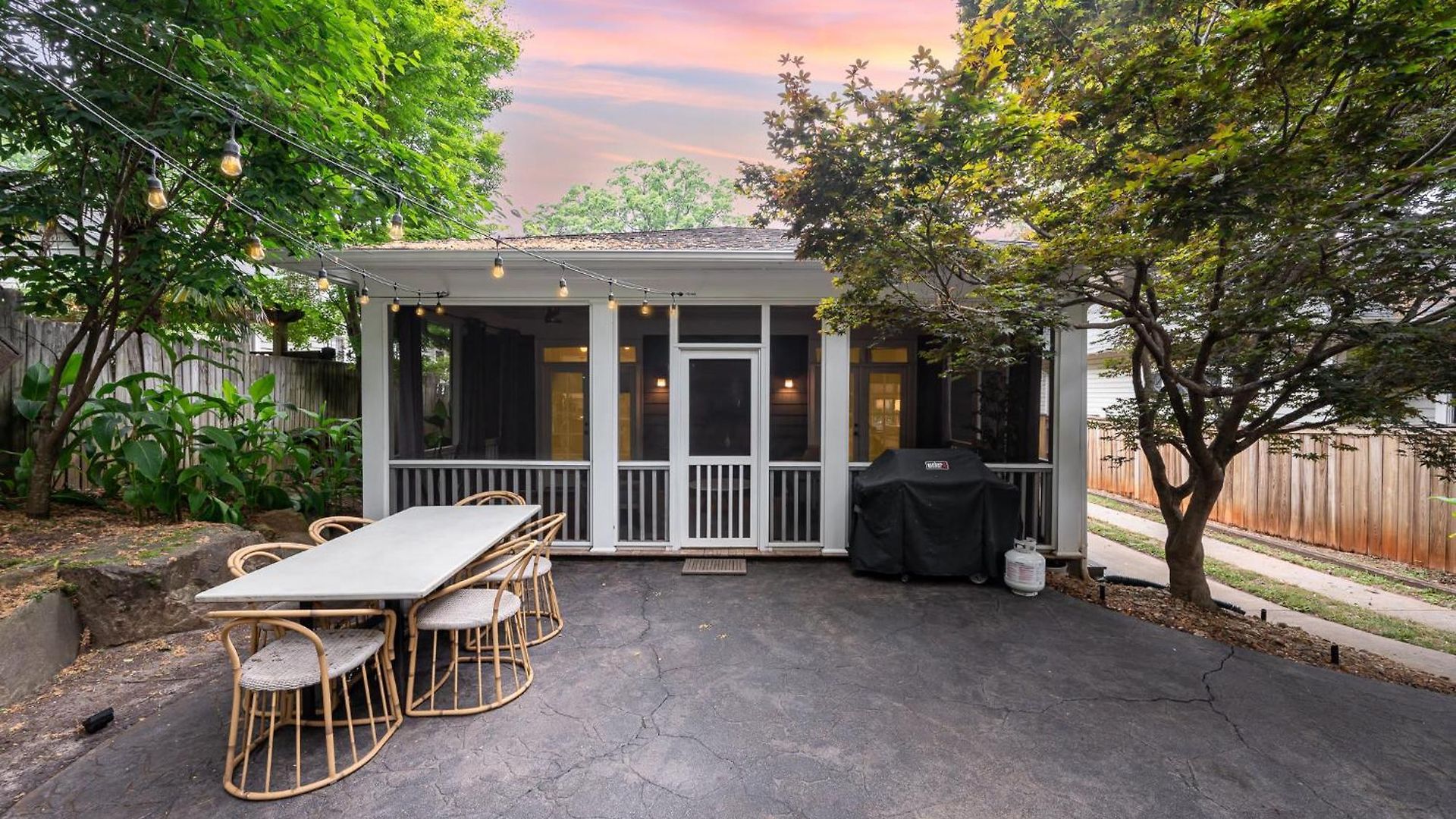 Holiday home The Ultimate Escape - Midwood Hideaway With Hot Tub, Peloton, Games