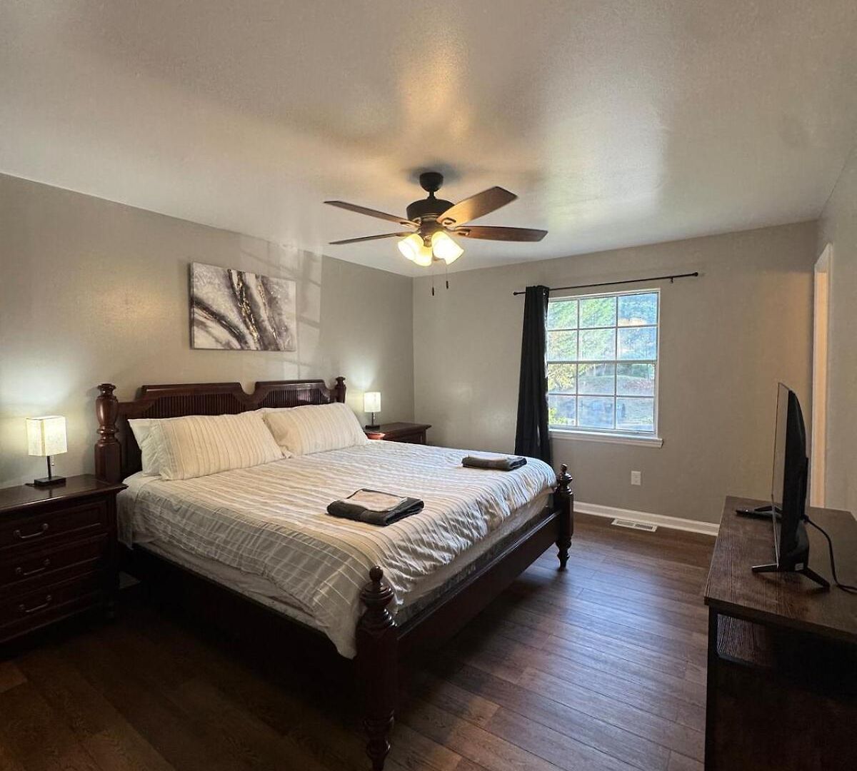 4 Bedroom Townhome - New 2026 * Charlotte