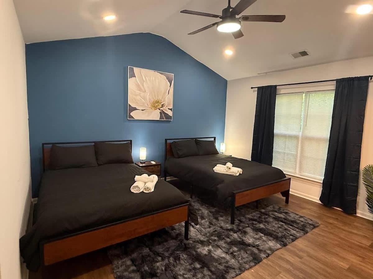 Luxe 3br 1 King 1 Queen Near Uncc & Concord Mills Holiday home