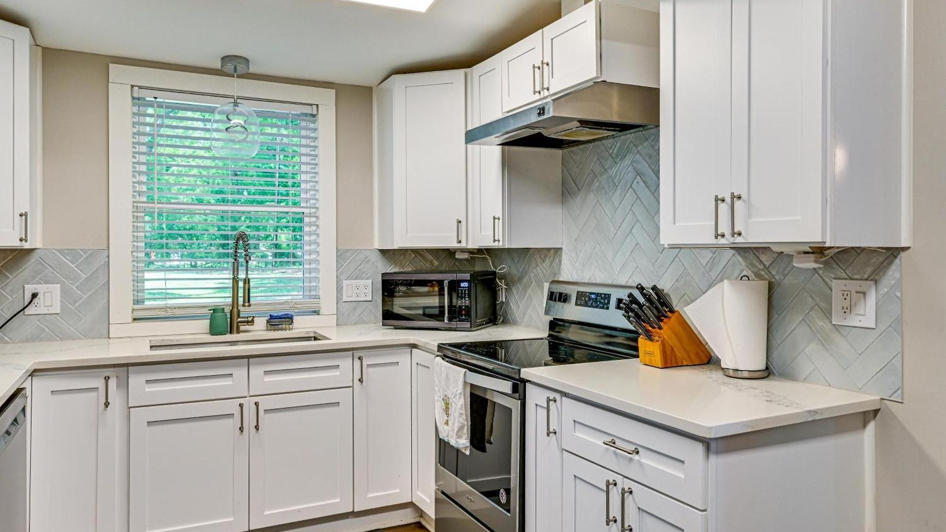 Prime Location Near Center Holiday home *