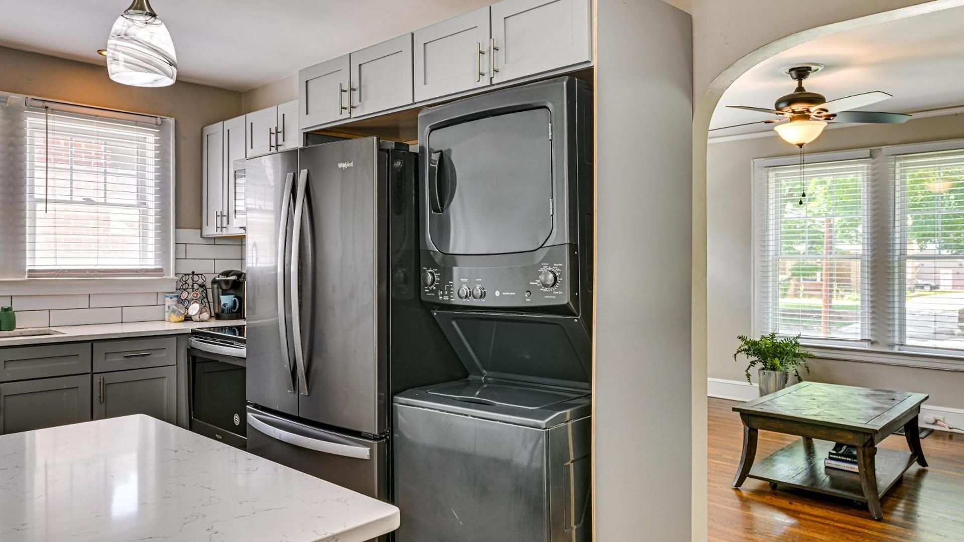Duplex Close To Uptown And Sports Holiday home *