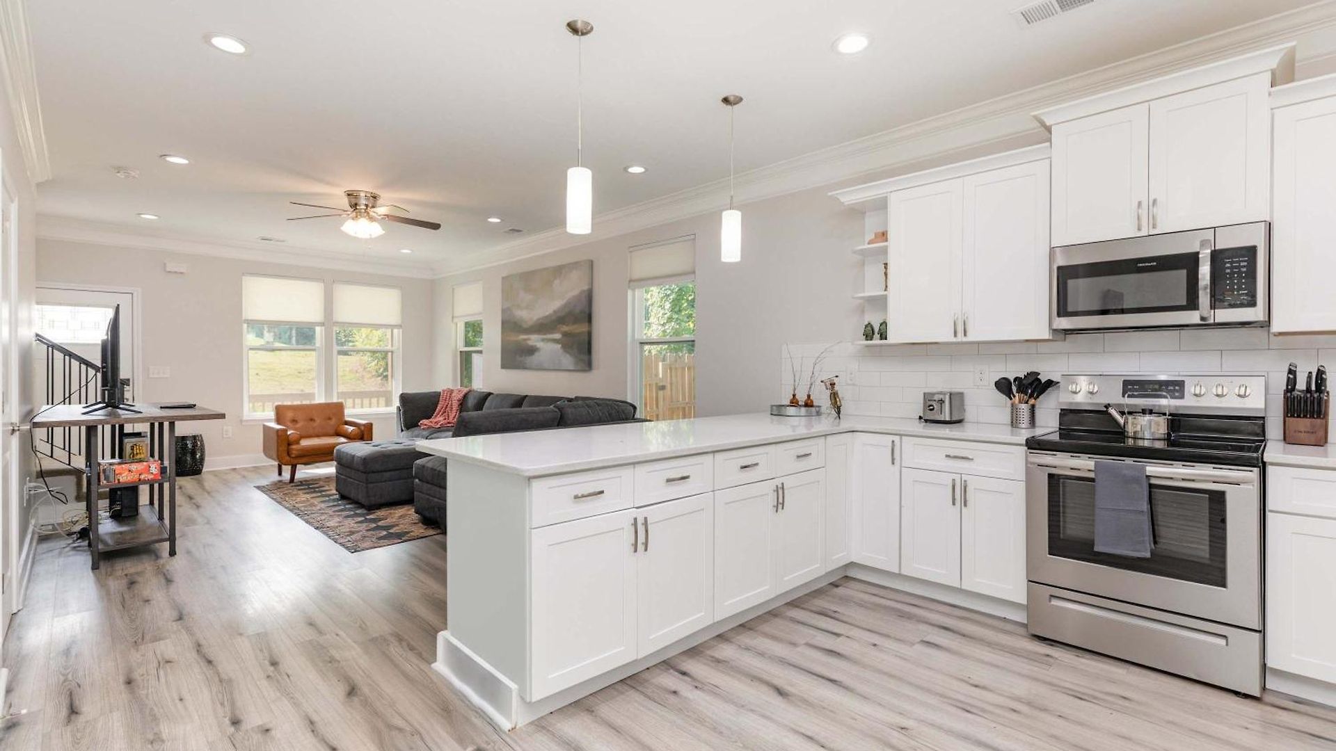 New Listing! Sleeps 11 - Fenced In Backyard *