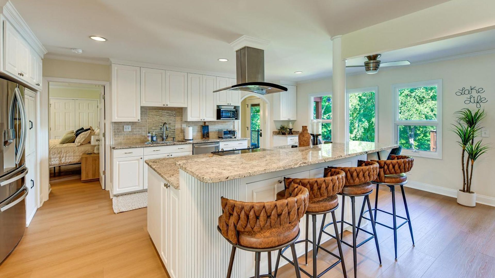 Hot Tub, Dock, Game Room! Stunning Wylie Charlotte