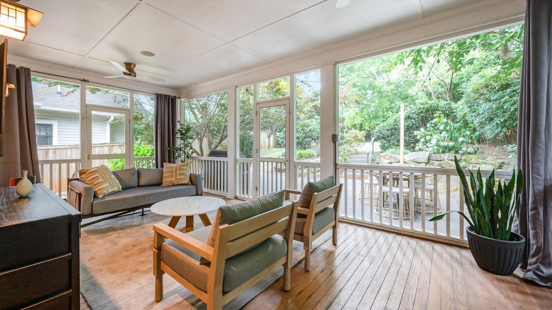 The Ultimate Escape - Midwood Hideaway With Hot Tub, Peloton, Games * Charlotte