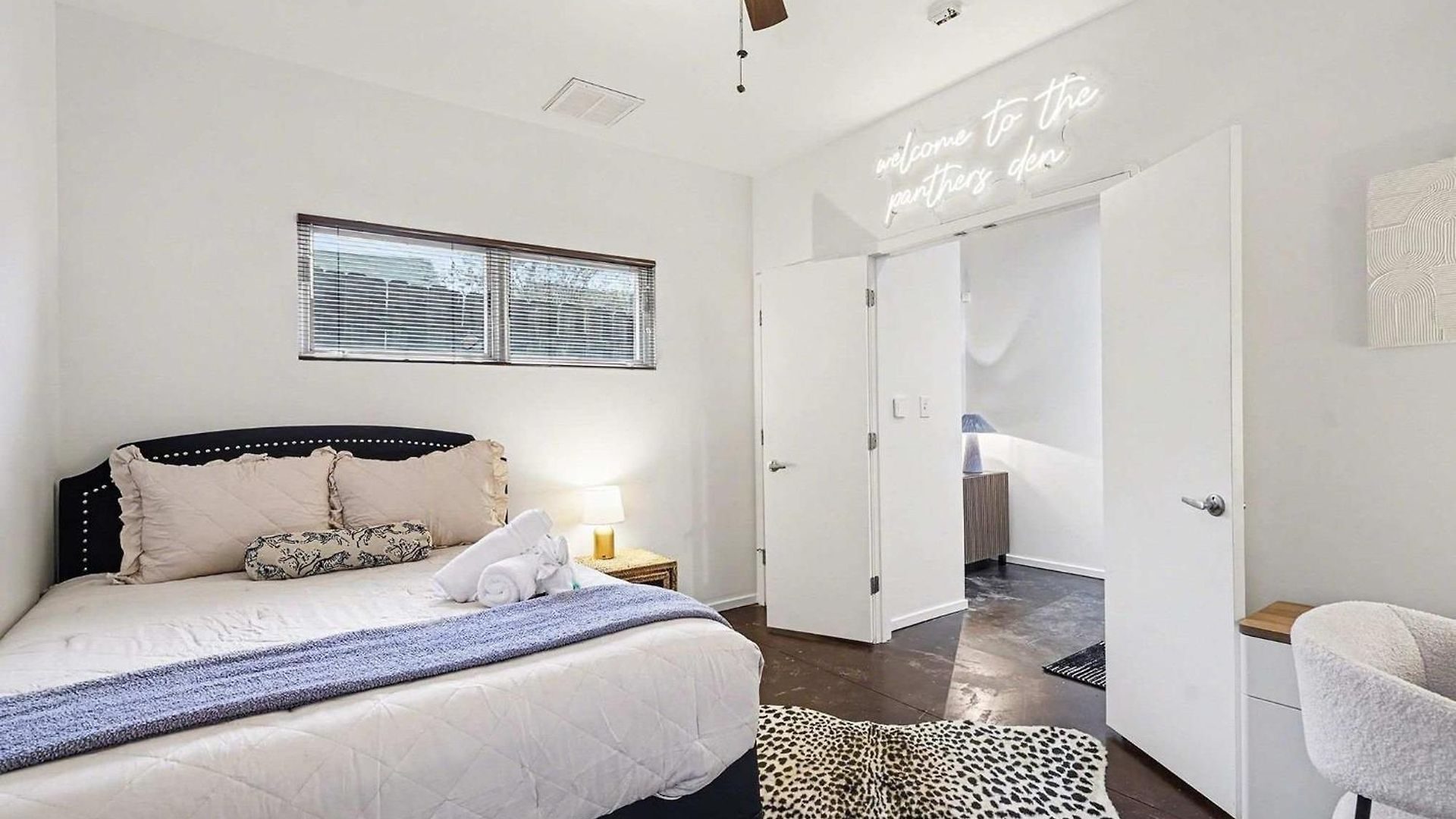 New! Minutes To Uptown Clt W King Holiday home *
