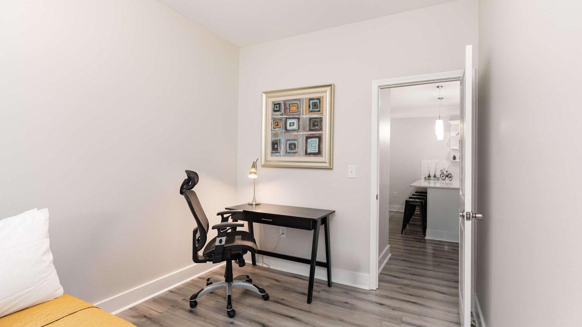 Holiday home New Listing! Sleeps 11 - Fenced In Backyard