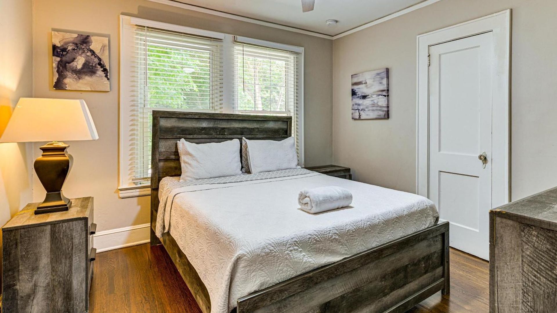 Duplex Close To Uptown And Sports Holiday home Charlotte