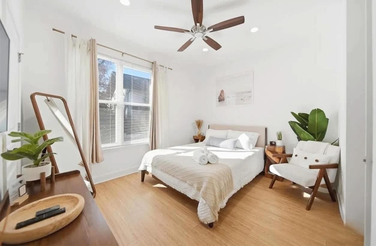 Holiday home Urban Retreat Walk To Stadiums & Uptown, Including Parking & Gym