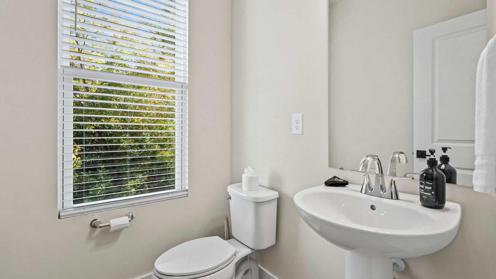 3br Townhouse King Bed Rooftop Uptown Clt Holiday home