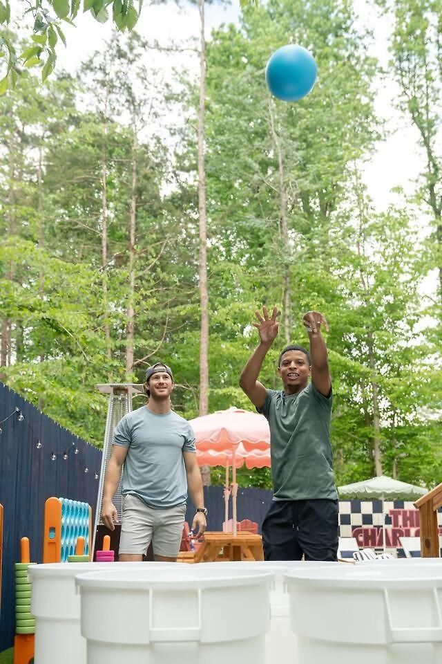 New! Hottub+pickleball+gameroom+movies+golf+games * Charlotte