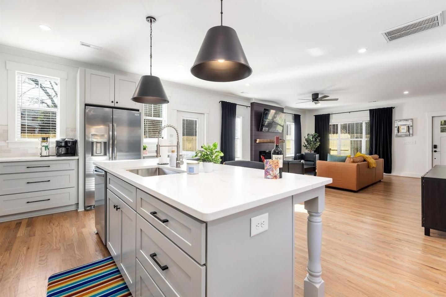 Holiday home Vibrant Urban Vacation Oasis Near Catawba River In North Carolina Charlotte