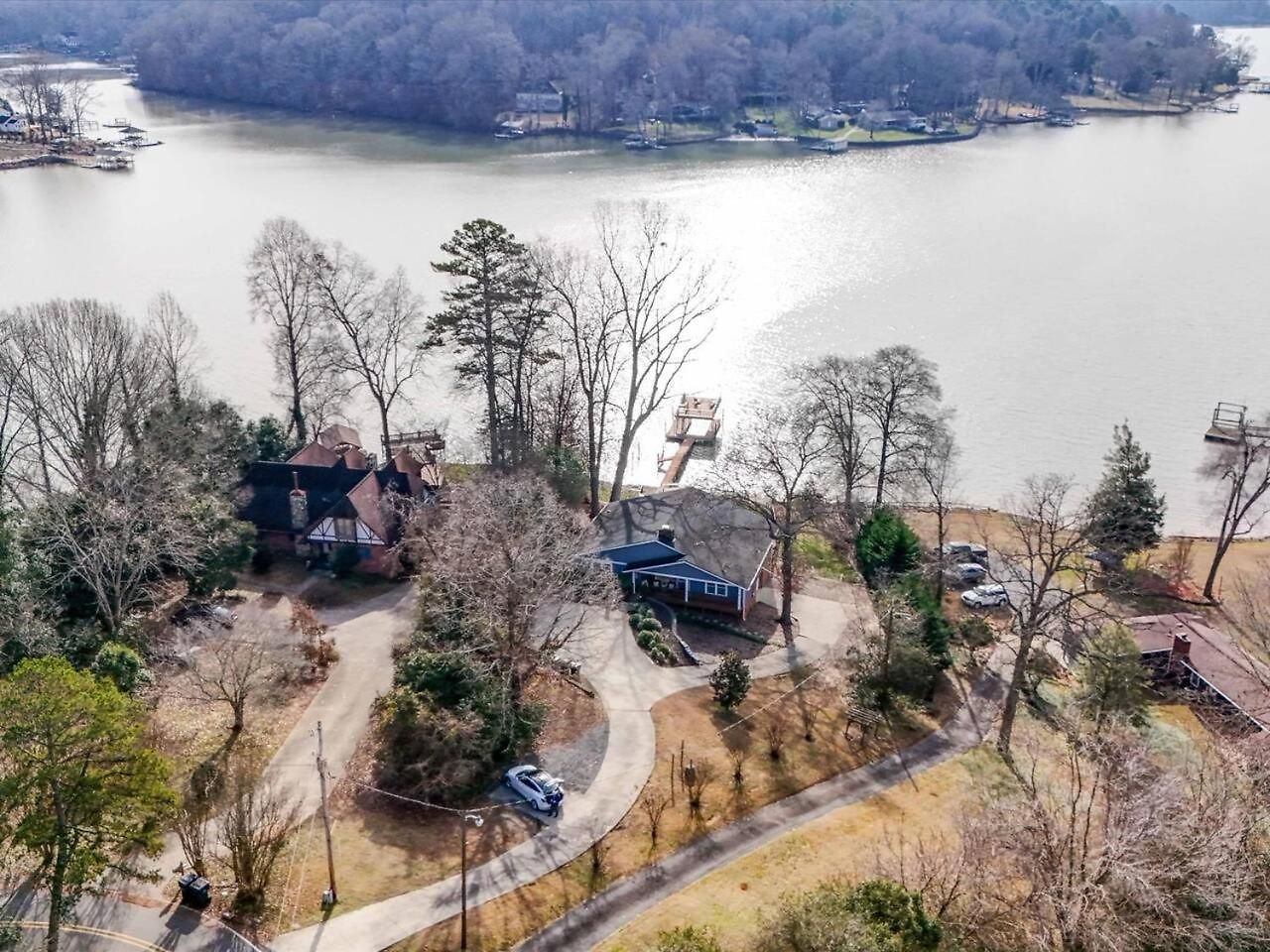 Du - Lakefront Retreat *