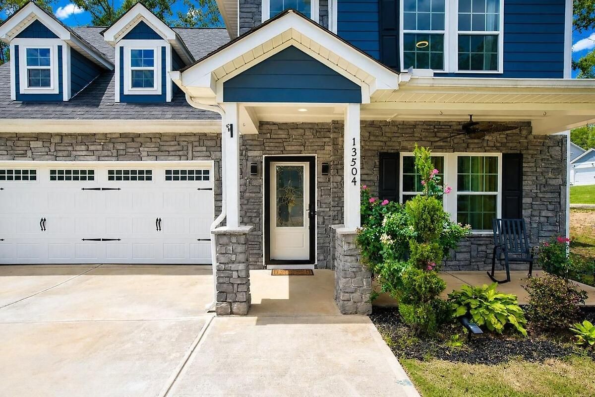 Holiday home New Near Motor Speedway, Concord Mills And Uncc Charlotte