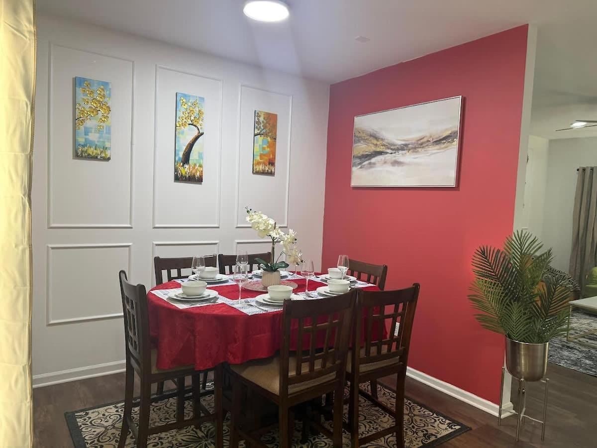 Holiday home Luxe 3br 1 King 1 Queen Near Uncc & Concord Mills *