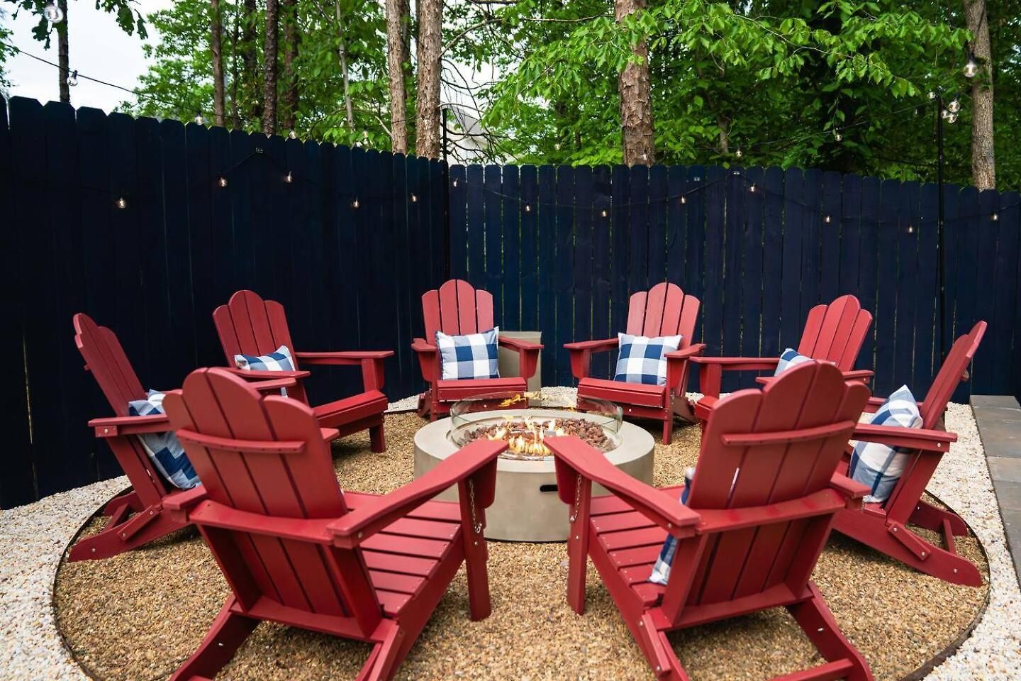 Holiday home New! Hottub+pickleball+gameroom+movies+golf+games *