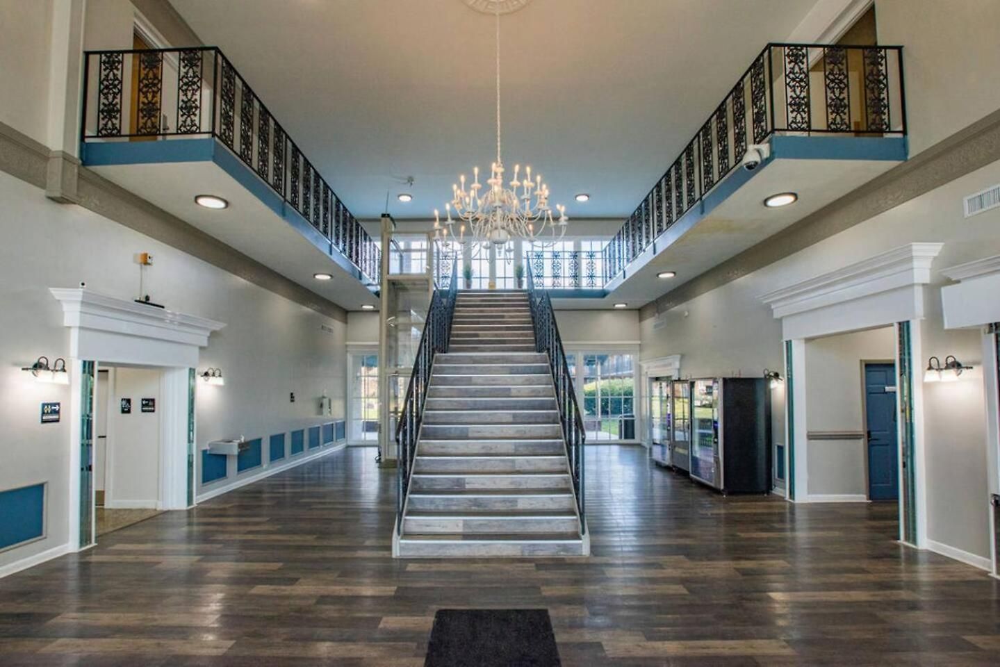 Holiday home Near Uptown & Minutes To Hospital, Free Wi-fi, Coffee & Gym *
