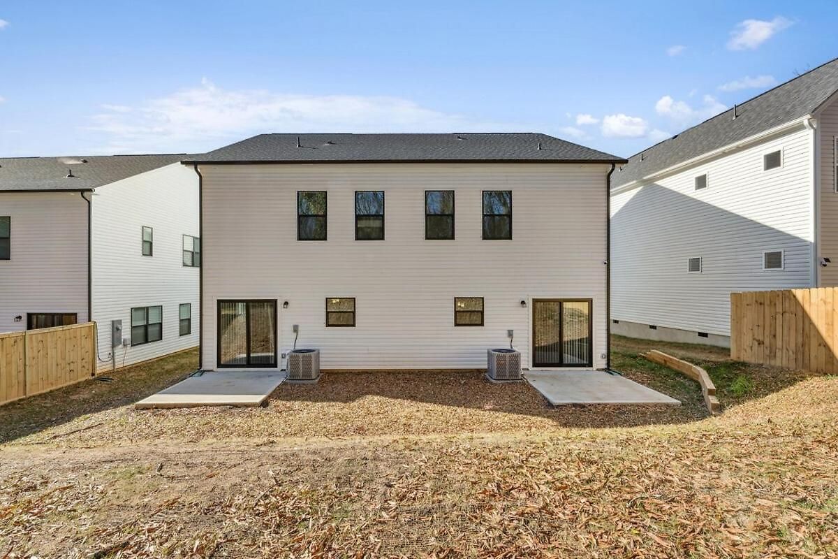 Southern Two Towns Large Group Holiday home Charlotte