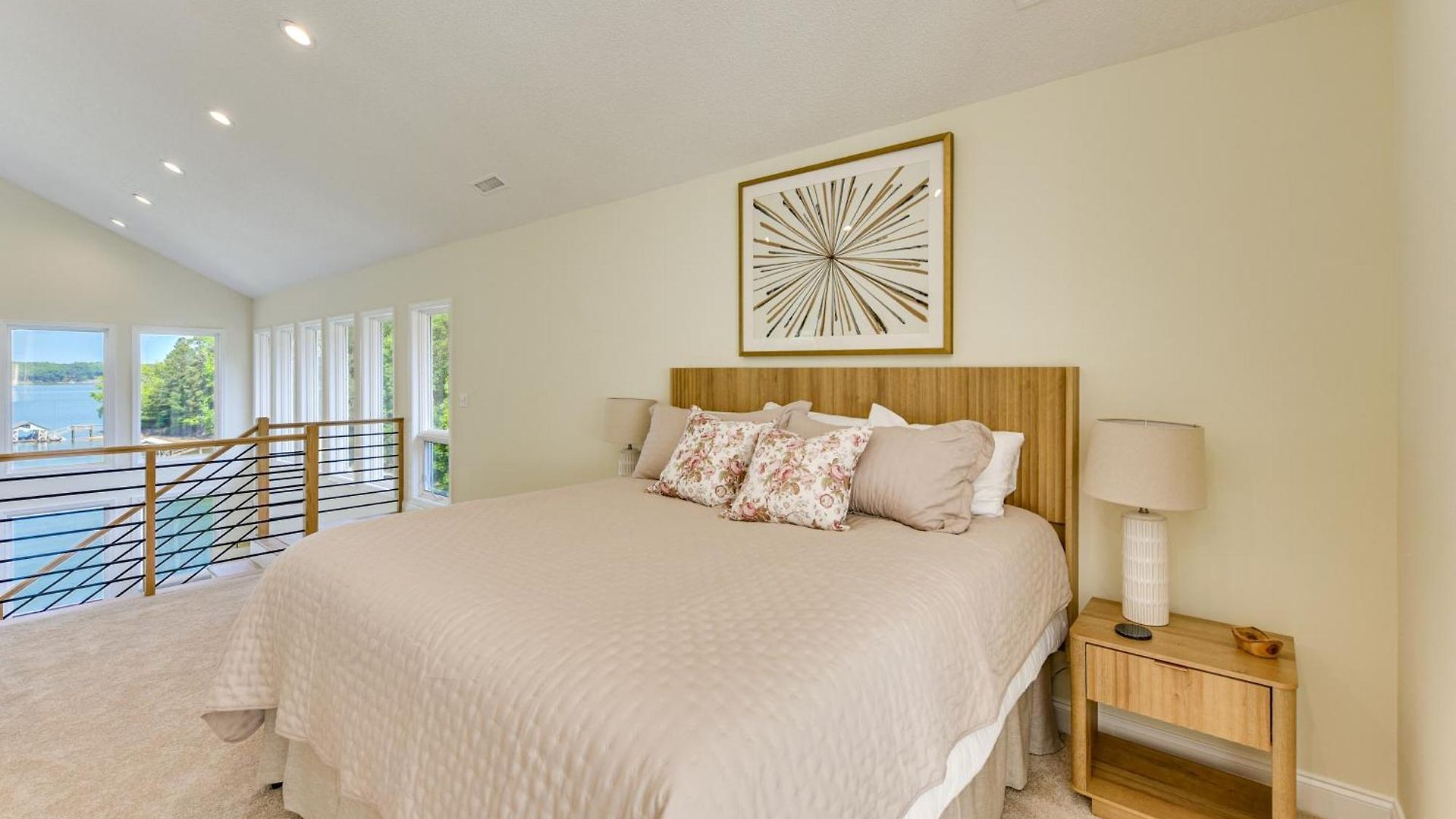 Hot Tub, Dock, Game Room! Stunning Wylie Holiday home
