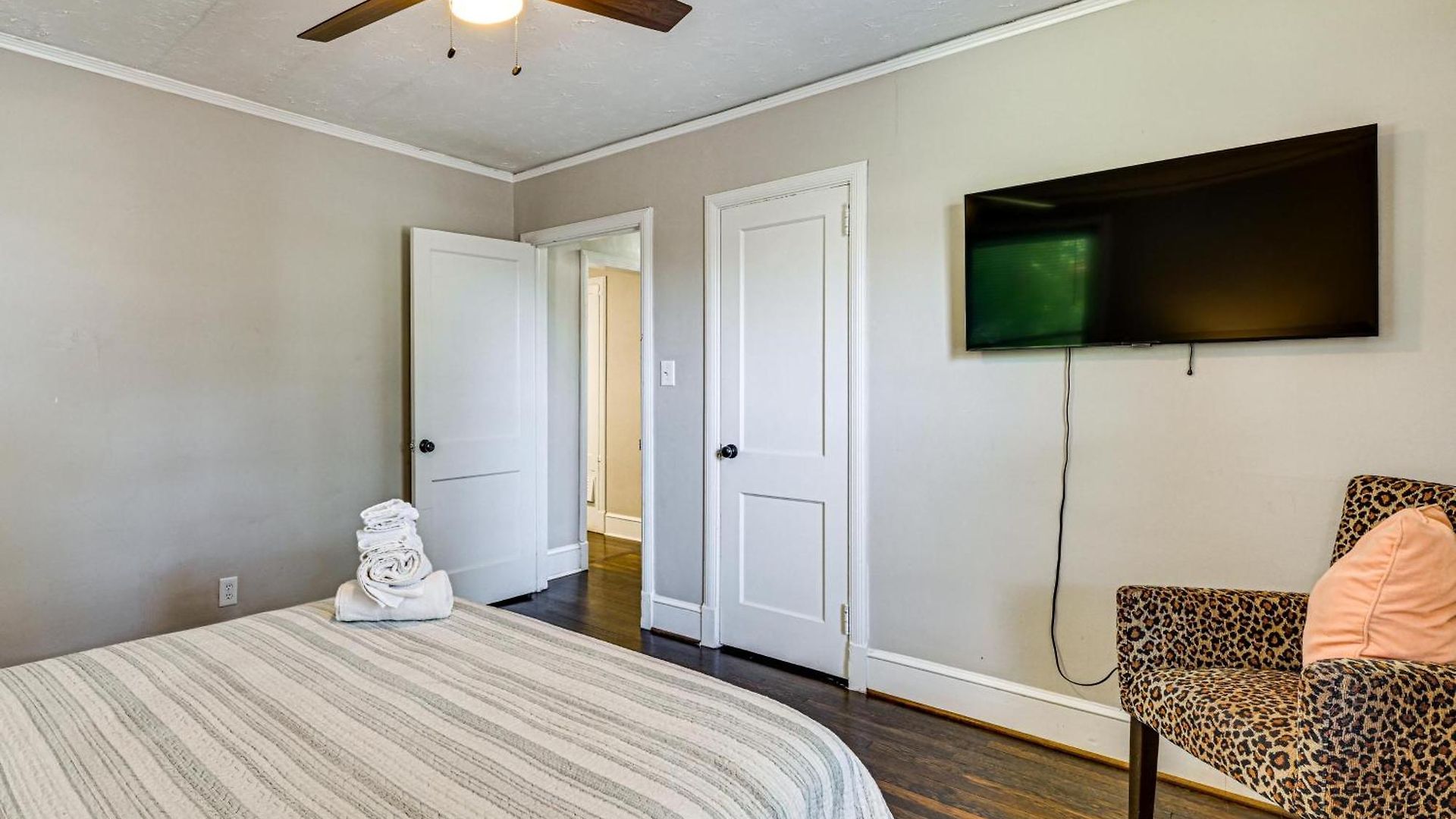 Prime Location Near Center Charlotte