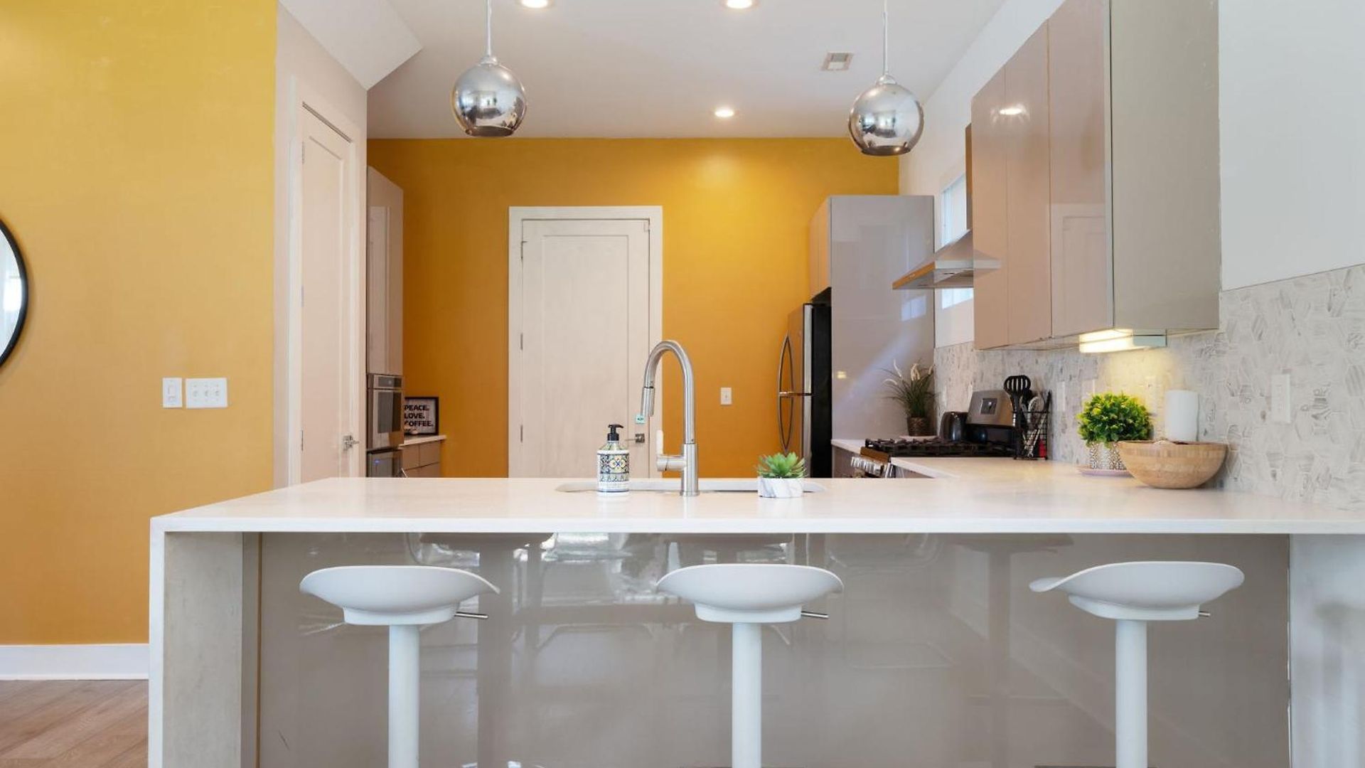 Holiday home Charming 3br With Patio
