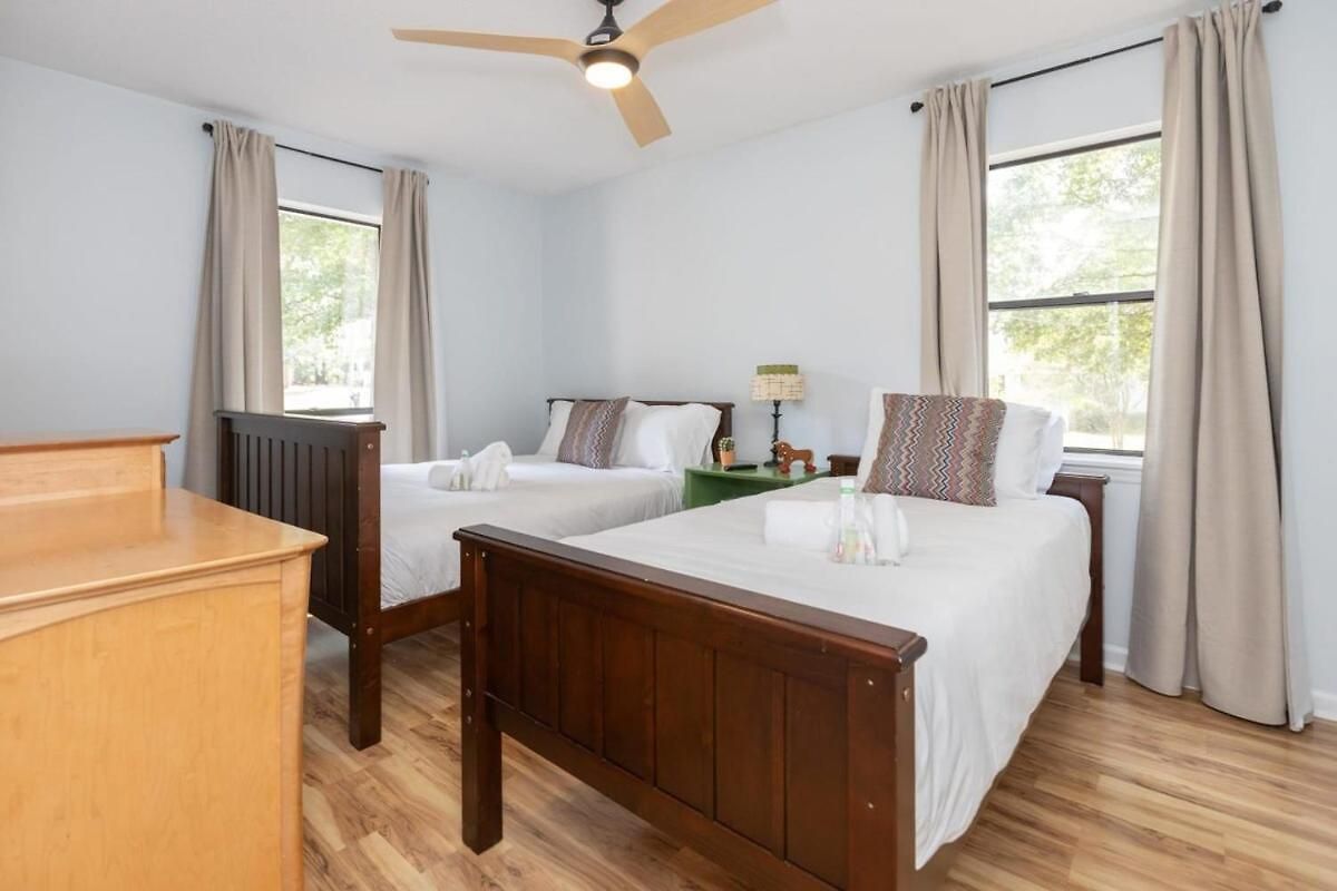 Cozy Single-story Near Pineville Hospital, Games Charlotte