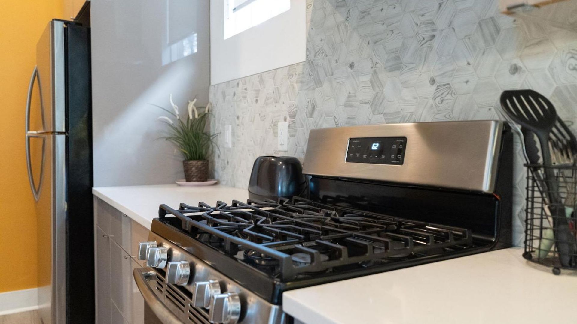 Charming 3br With Patio Charlotte