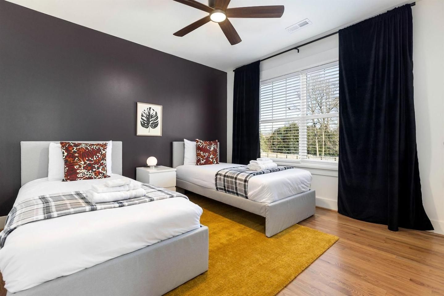 Luminous Urban Vacation Haven Near Catawba River In North Carolina Holiday home Charlotte