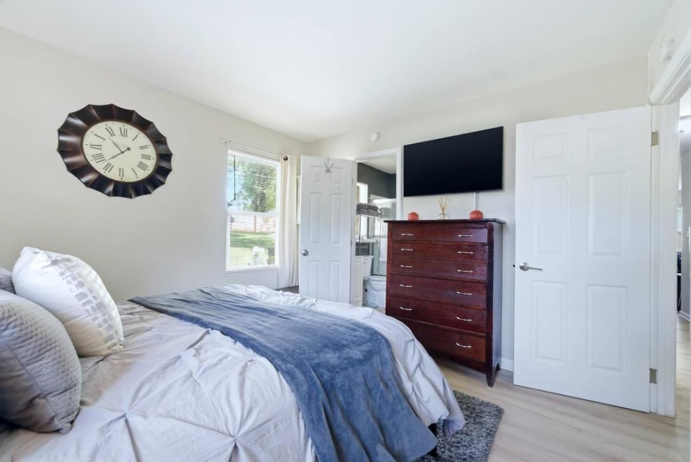 Uptown 3br Oasis - Ice Bath, Firepit, Private Yard Holiday home Charlotte