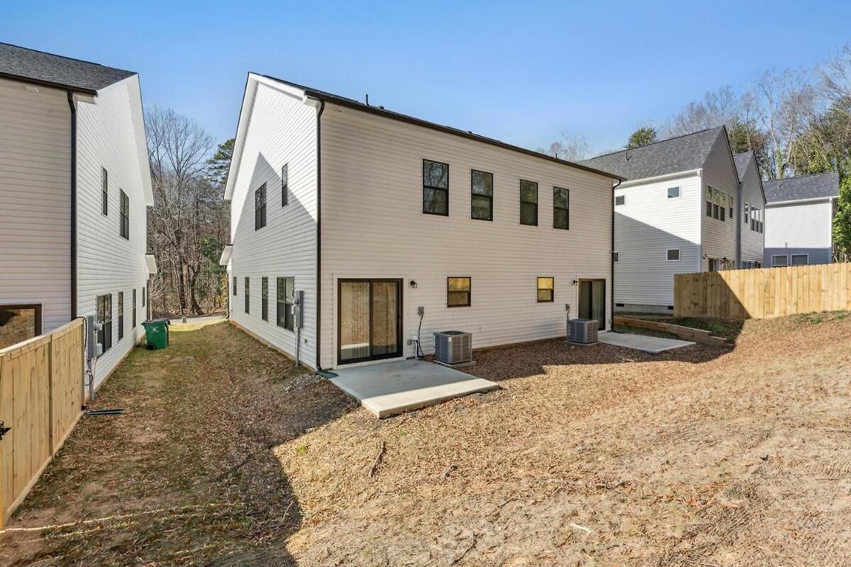 Elegant Near Uptown, Airport & Stadium Holiday home