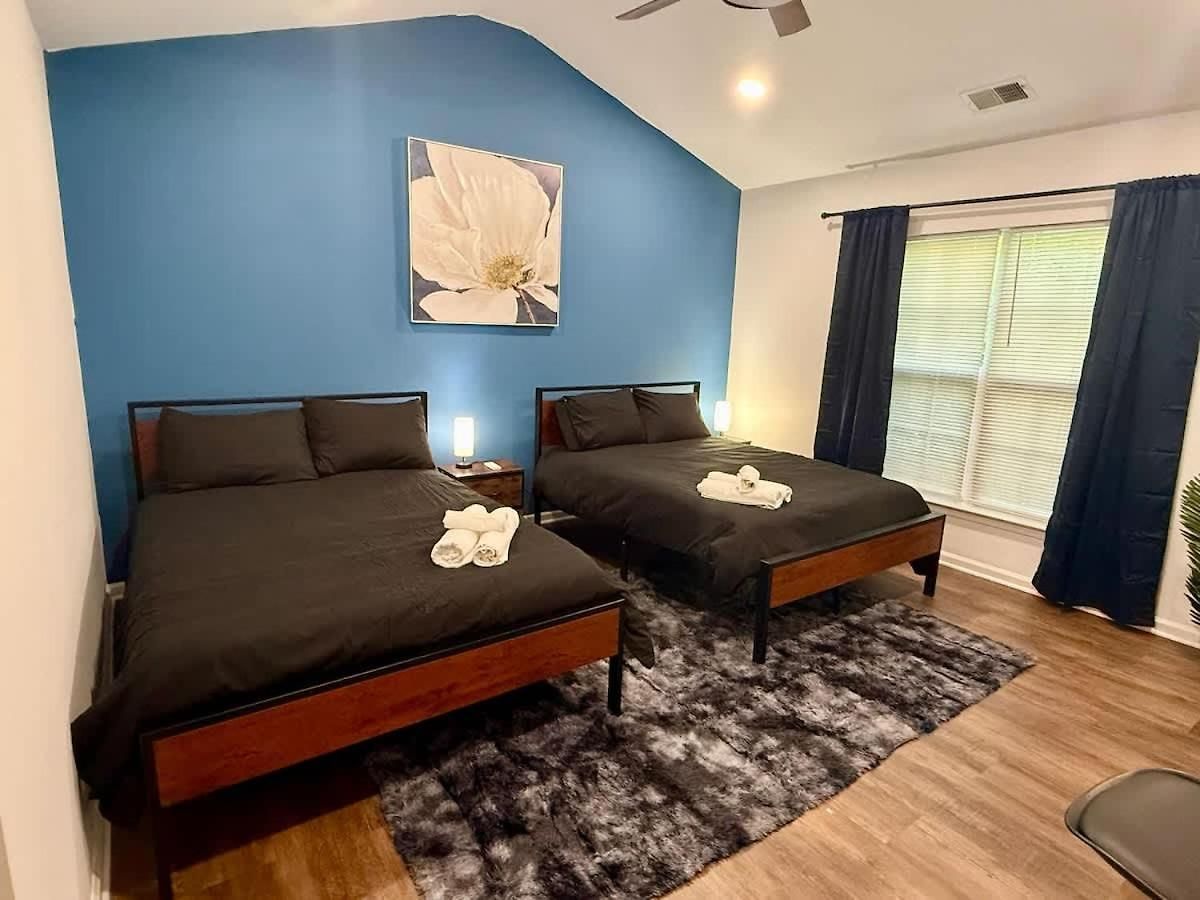 Luxe 3br 1 King 1 Queen Near Uncc & Concord Mills