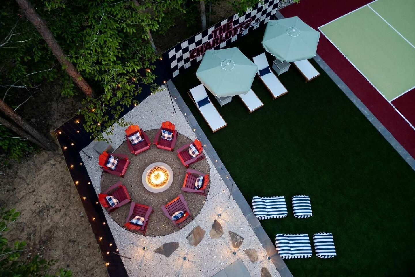 New! Hottub+pickleball+gameroom+movies+golf+games Holiday home