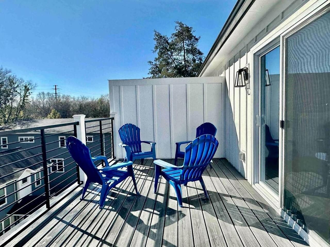 Radiant Urban Vacation Sanctuary Near Catawba River In North Carolina Charlotte