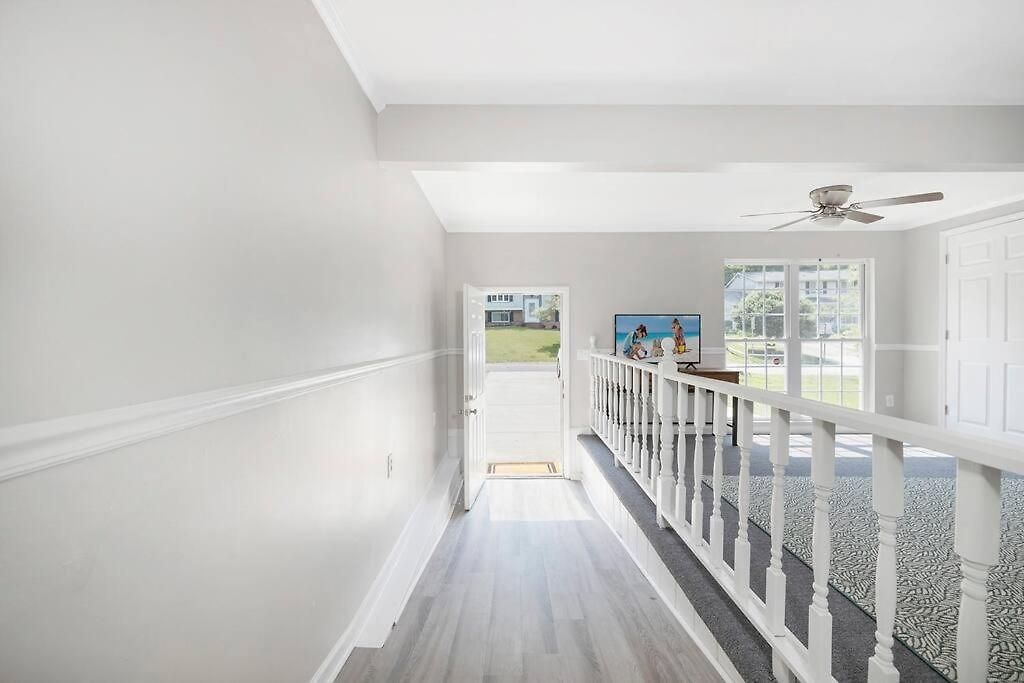 Large Group Paradise - Blocks From Uncc Holiday home *