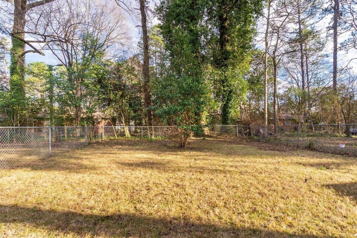 W/ Spacious Outdoor Space * Charlotte