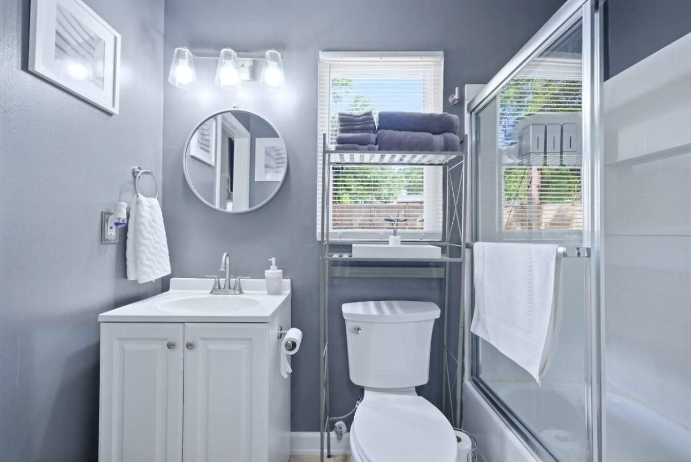 Uptown 3br Oasis - Ice Bath, Firepit, Private Yard * Charlotte