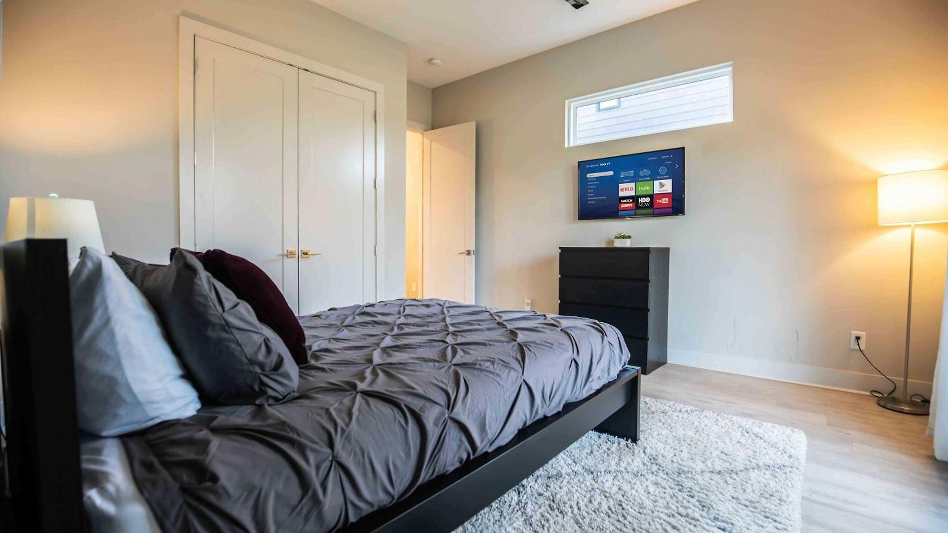 Holiday home Family-friendly 4br W Bunk Beds & Outdoor Grill
