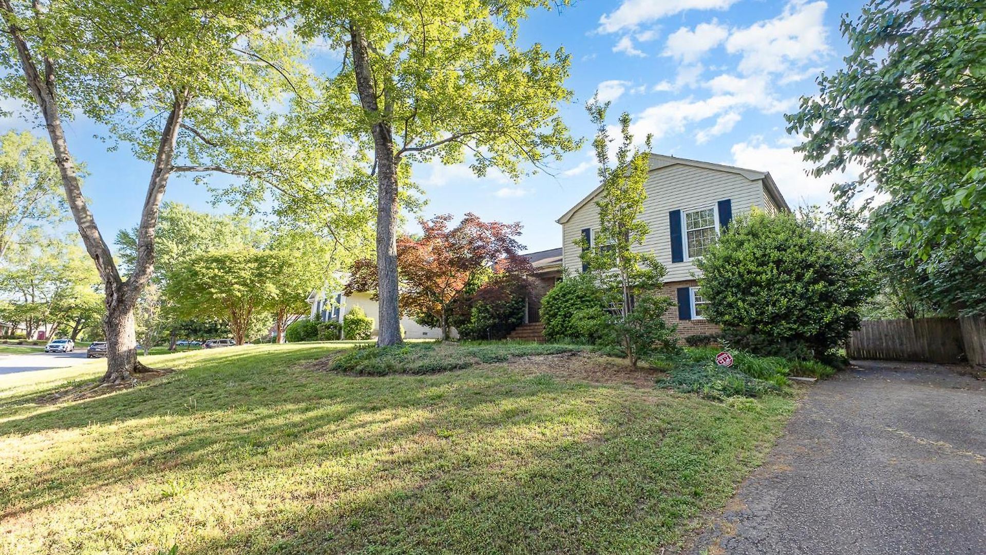 Close 2 Southpark Pet Friendly W Fenced-in Yard Holiday home