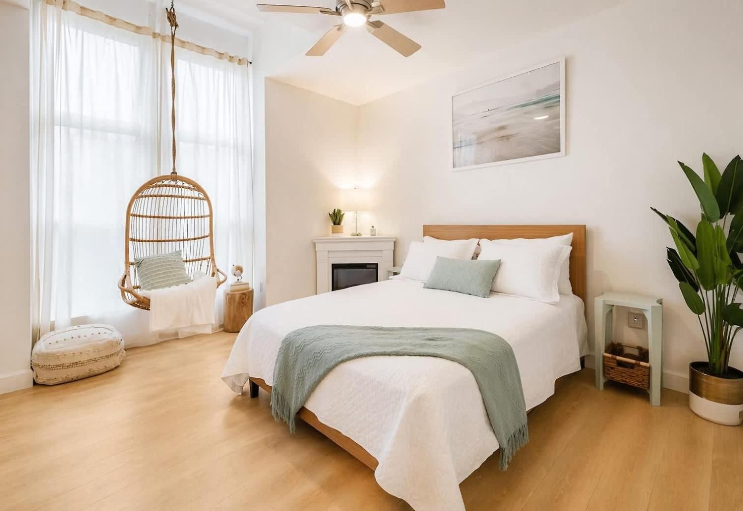 Holiday home Urban Retreat Walk To Stadiums & Uptown, Including Parking & Gym