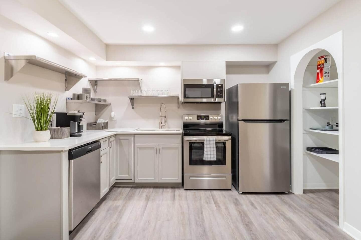 W/ Spacious Outdoor Space *