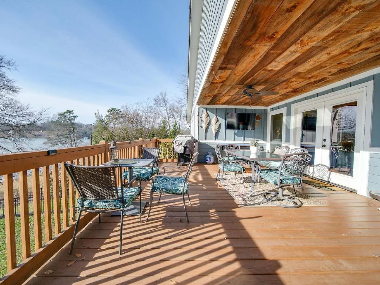 Du - Lakefront Retreat Holiday home Charlotte