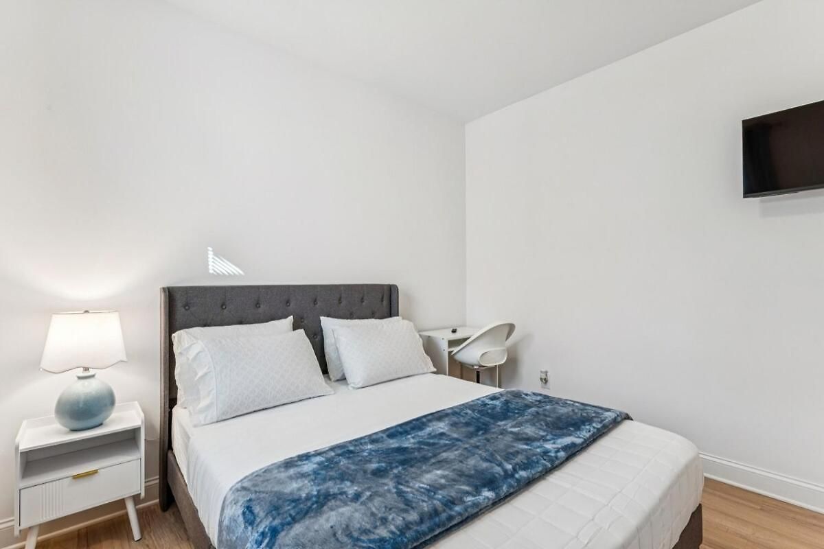 Elegant Near Uptown, Airport & Stadium * Charlotte