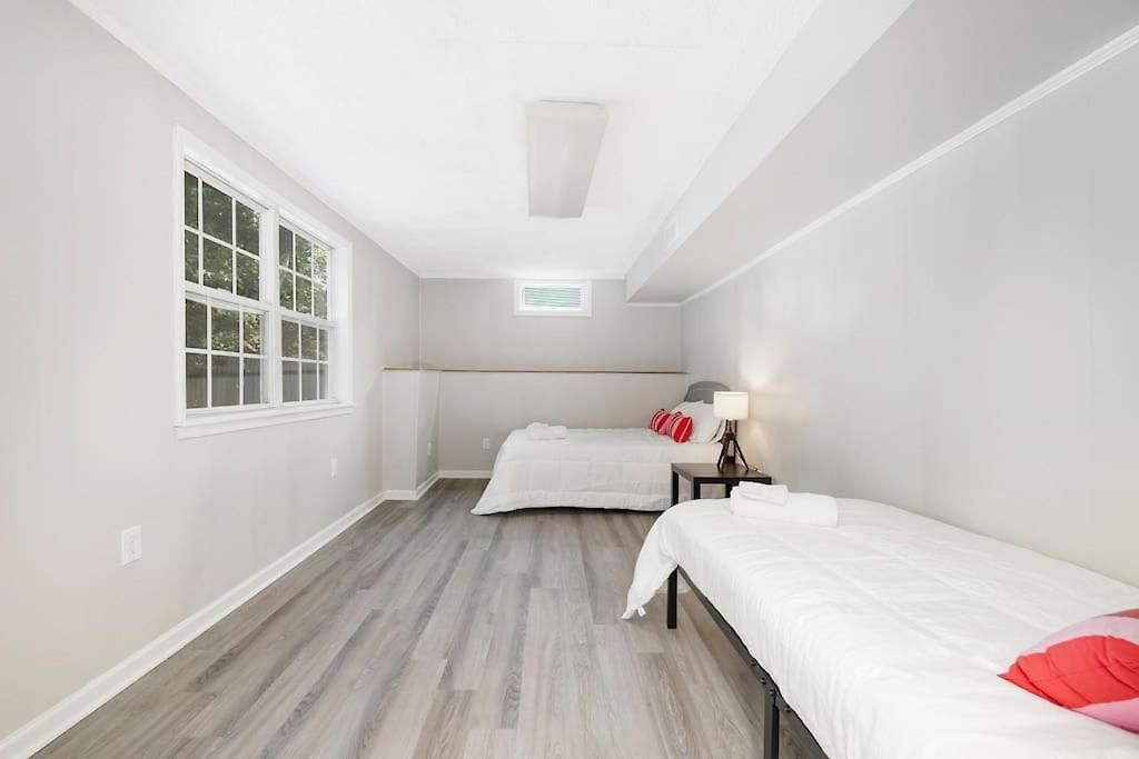 Large Group Paradise - Blocks From Uncc * Charlotte