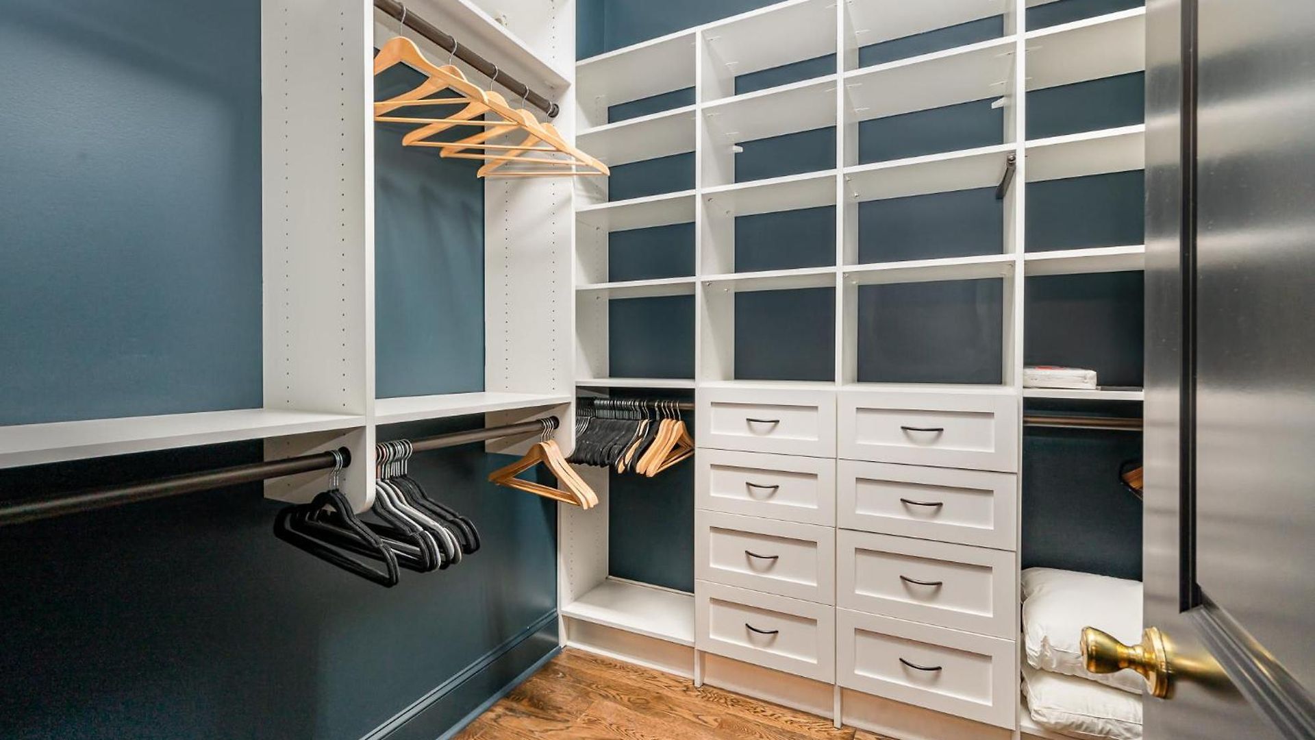 Holiday home The Ultimate Escape - Midwood Hideaway With Hot Tub, Peloton, Games Charlotte