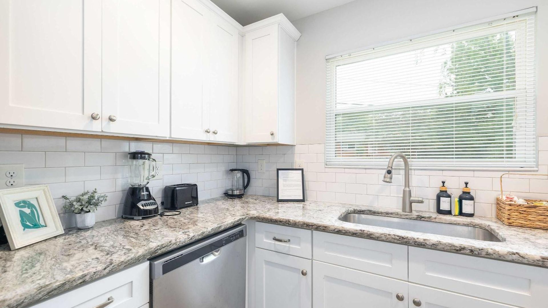Charming & Cozy 4br In Southpark