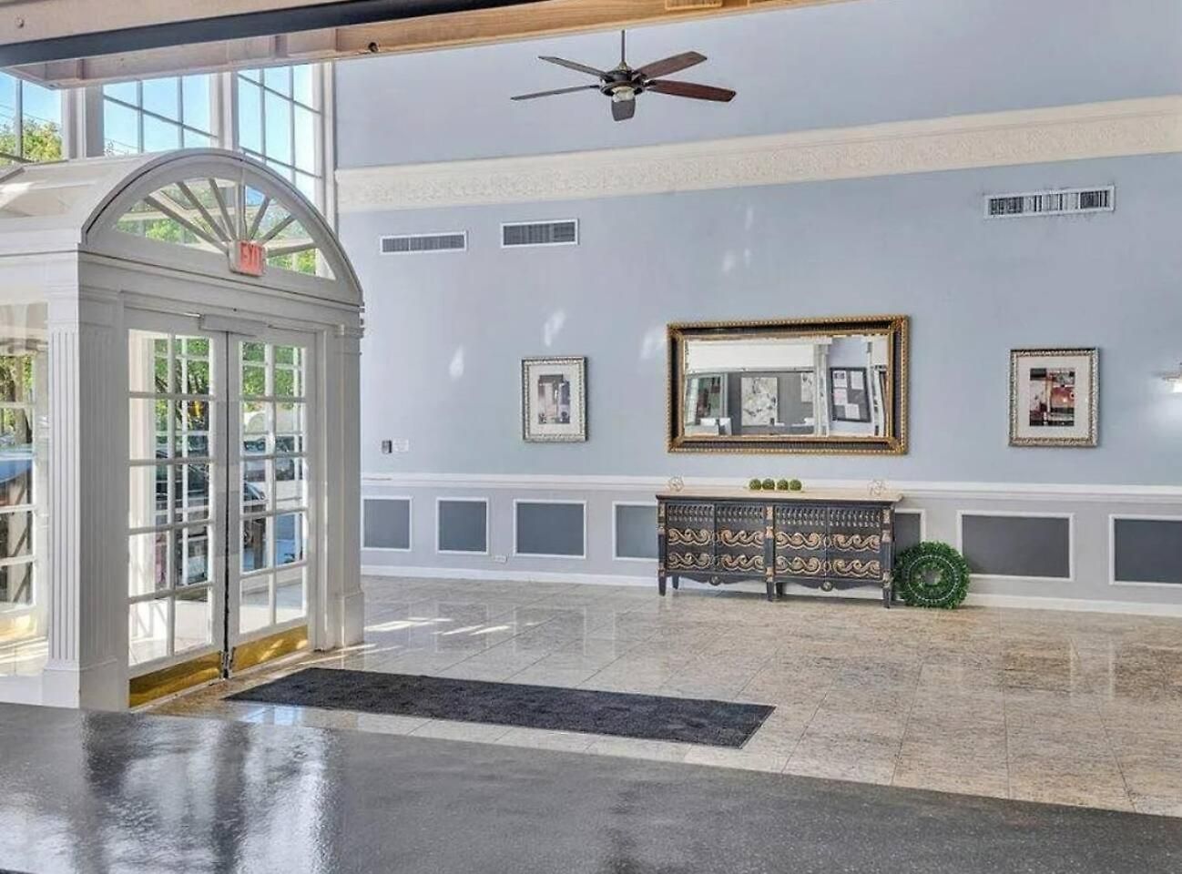 Holiday home Near Uptown & Minutes To Hospital, Free Wi-fi, Coffee & Gym Charlotte