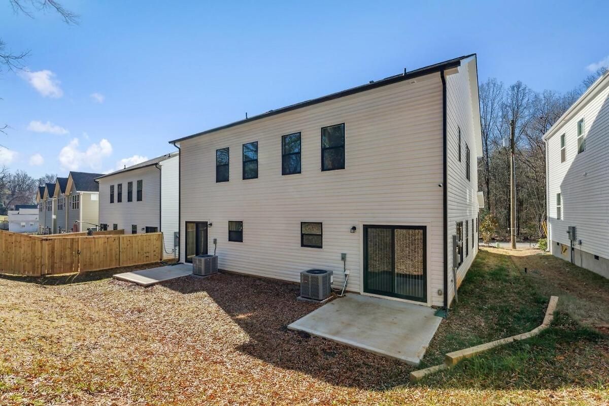 Elegant Near Uptown, Airport & Stadium Holiday home *