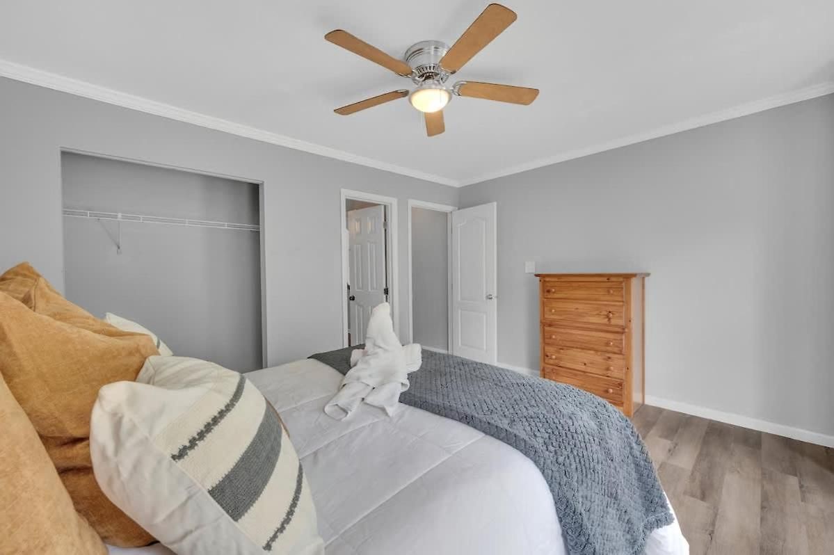 King Bed - Large Yard - Near Uncc - Concord Mills Holiday home Charlotte